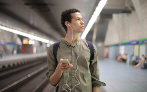 Jeunes dans les transports en comun